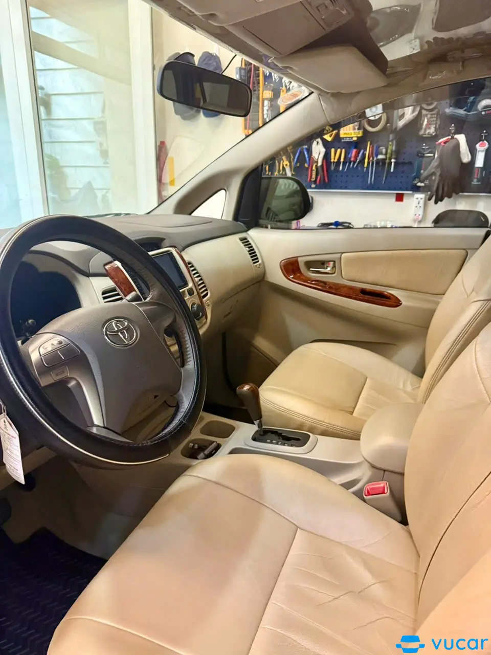 Toyota Innova 2.0G 2015 - Nội thất 1