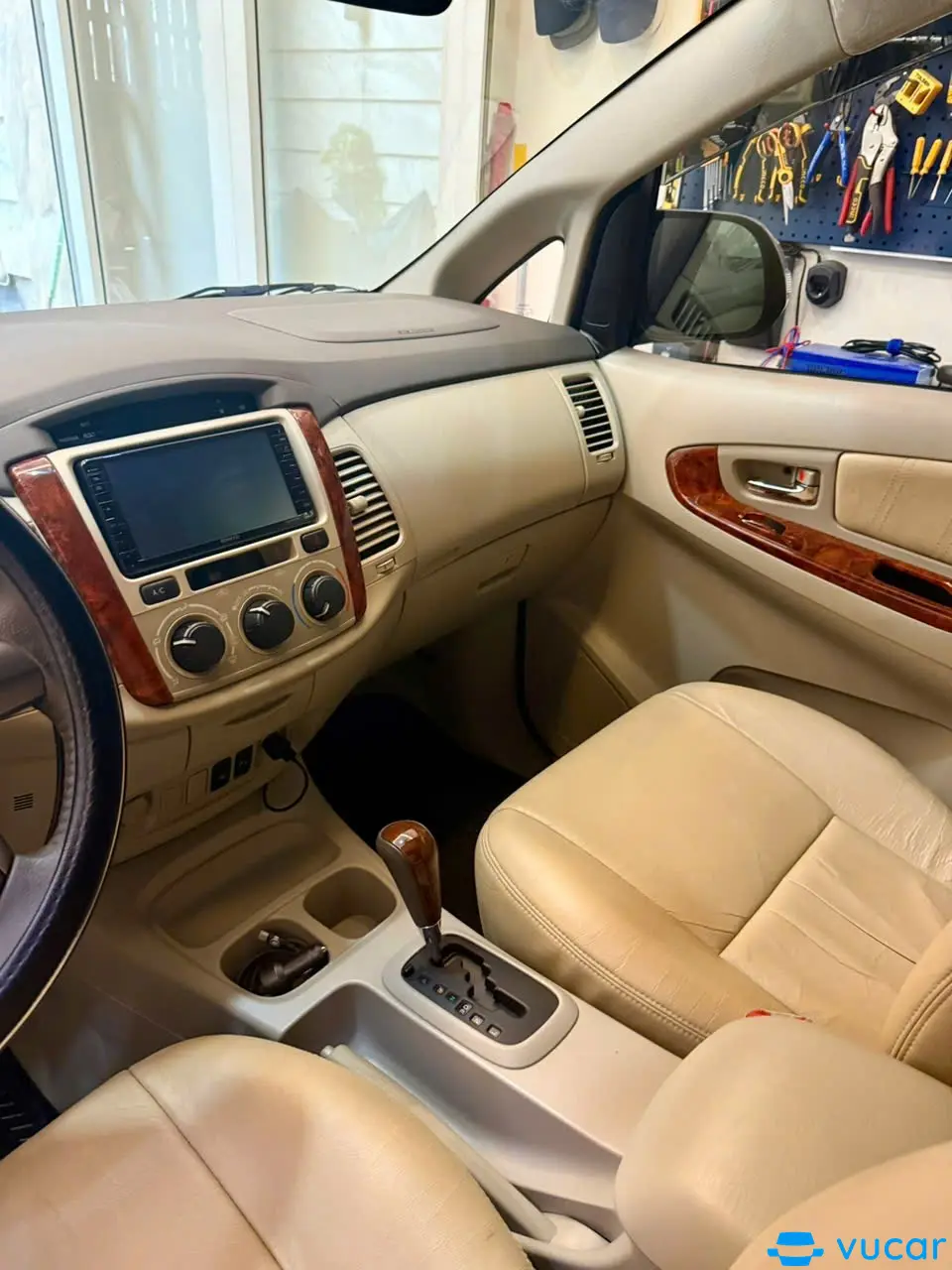 Toyota Innova 2.0G 2015 - Nội thất 2