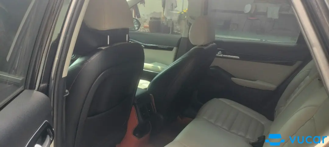 Kia Seltos Premium 1.4 AT 2020 - Nội thất 4