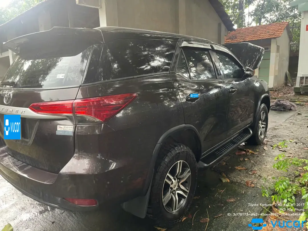 Ảnh xe Toyota Fortuner 2.4G 4x2 MT 2017 - ảnh 4