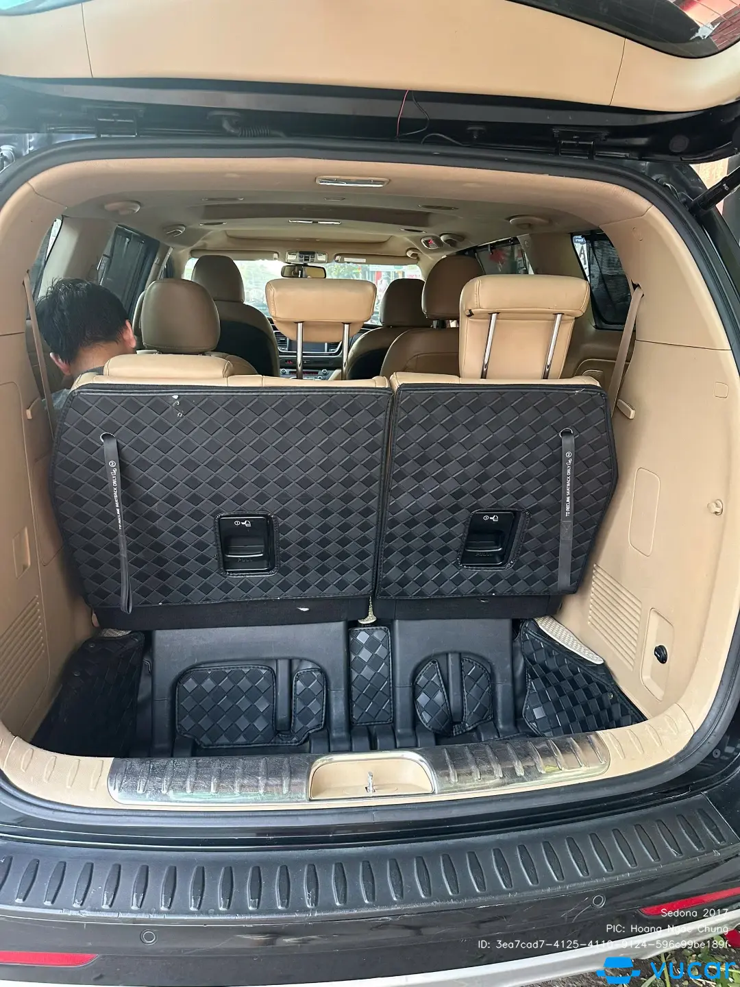 Kia Sedona 2.2L DATH 2017 - Nội thất 1