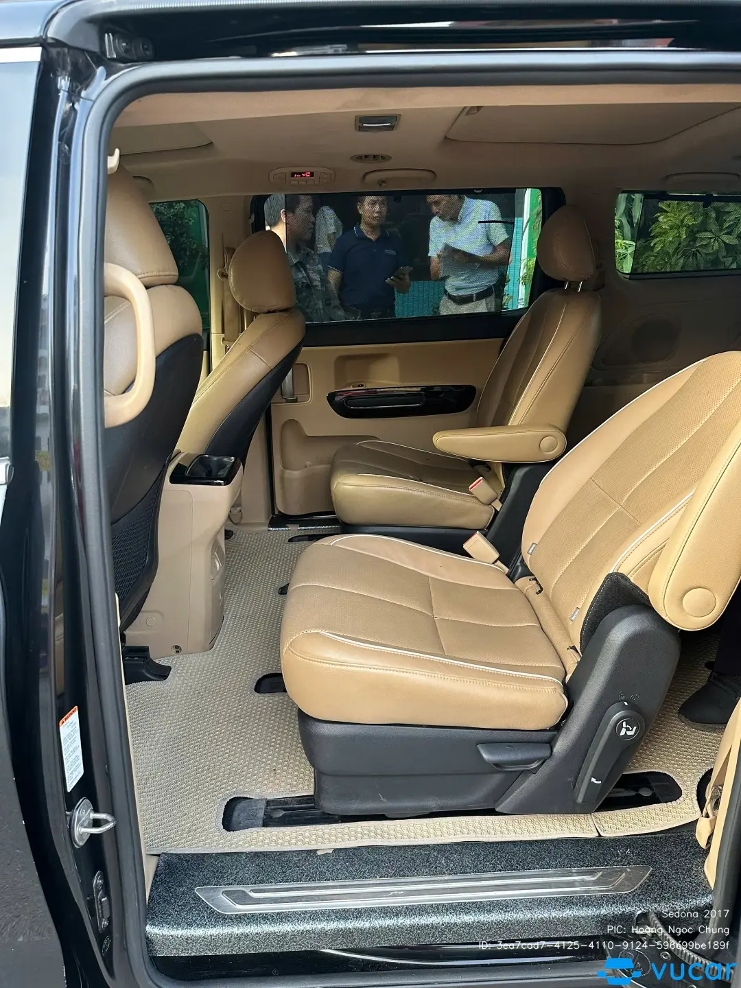 Kia Sedona 2.2L DATH 2017 - Nội thất 3