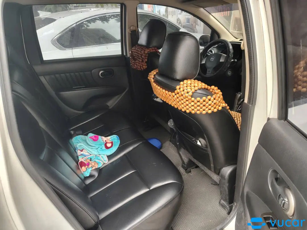 nissan livina 2010 - Nội thất 2