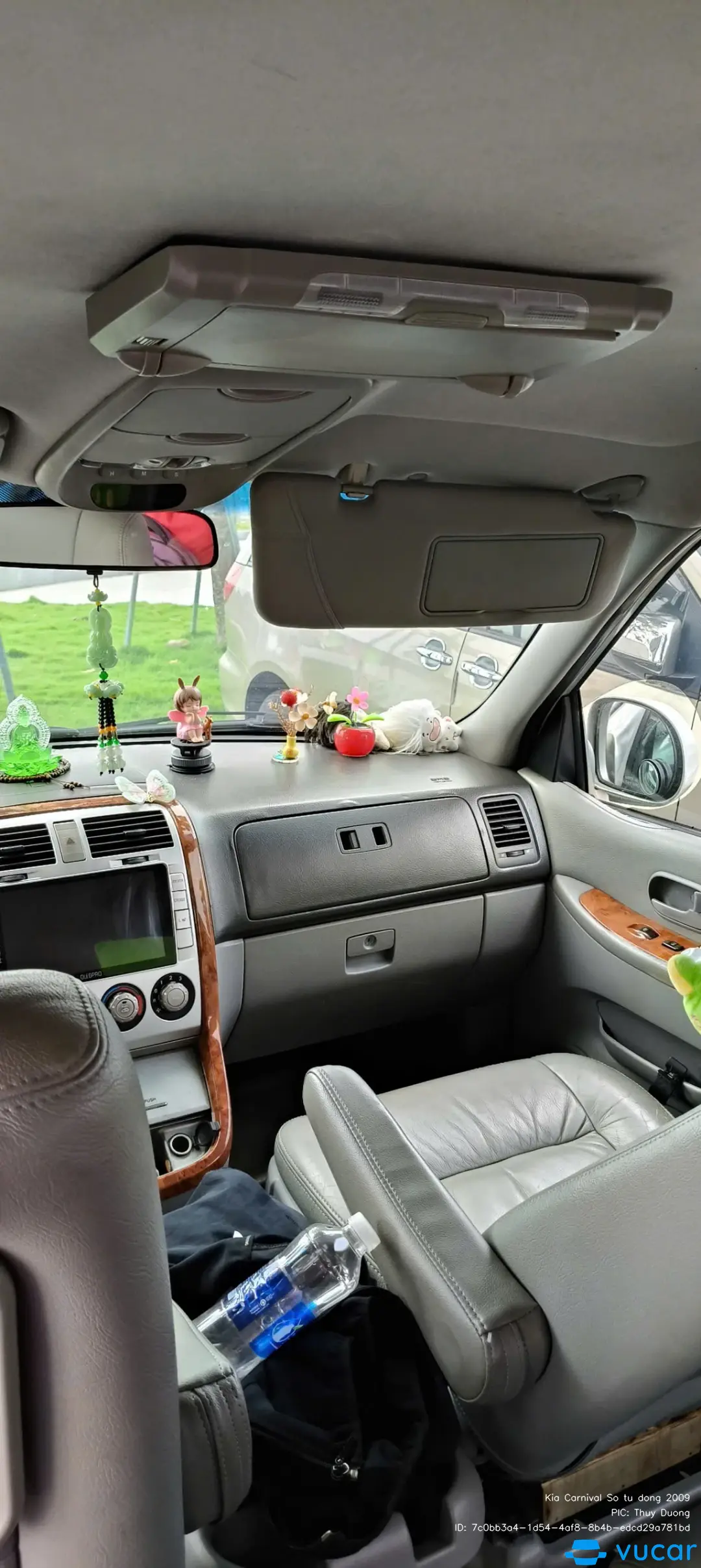 Kia Carnival Số tự động 2009 - Nội thất 1