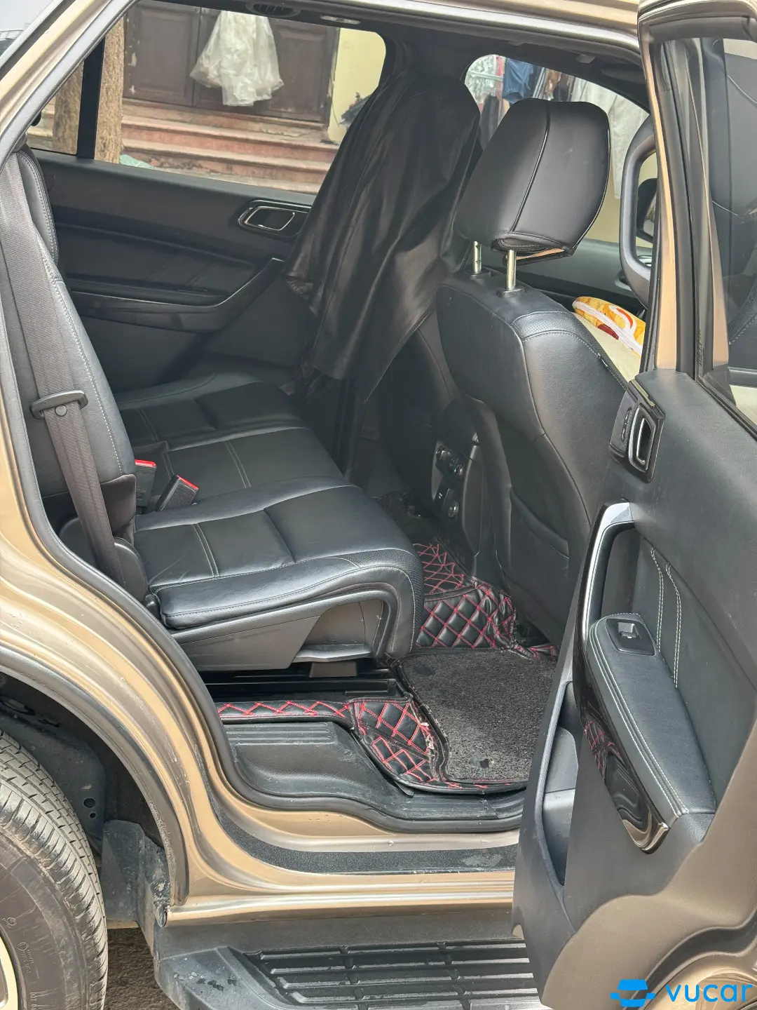 Ford Everest Titanium 2.0L 4x4 AT 2019 - Nội thất 9