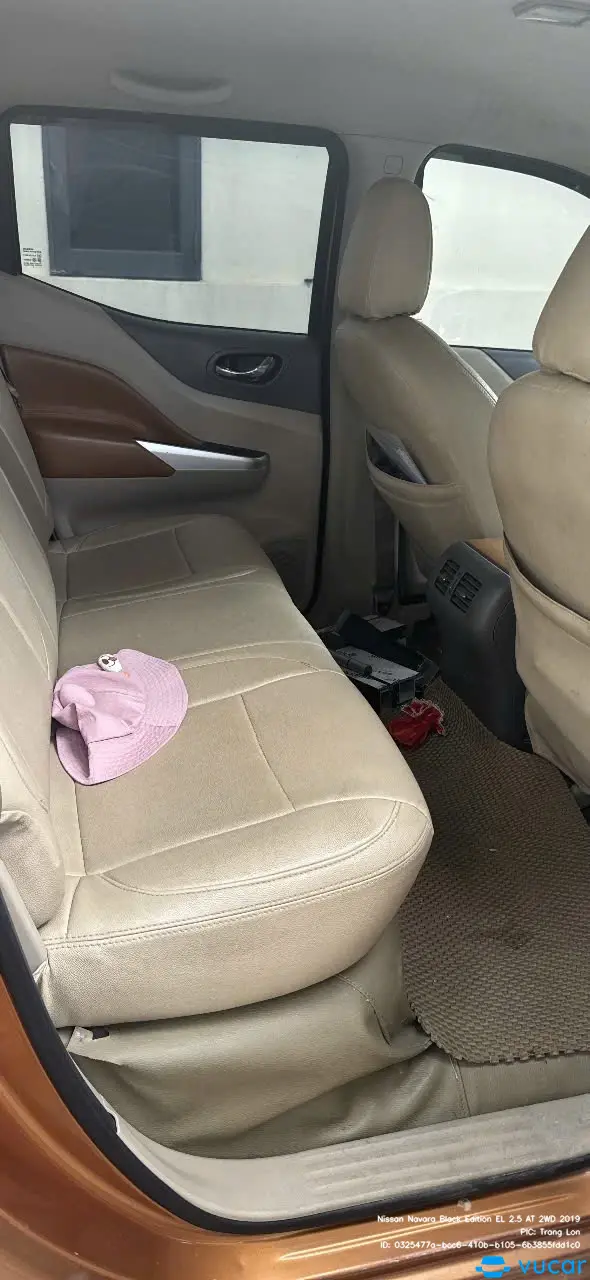 Nissan Navara Black Edition EL 2.5 AT 2WD 2019 - Nội thất 2