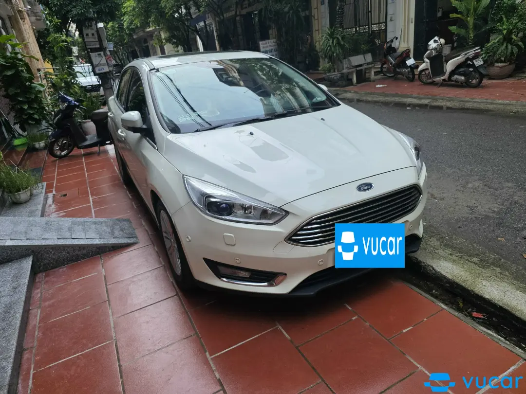 Ford Focus Titanium 1.5L 2016 - Ngoại thất 2