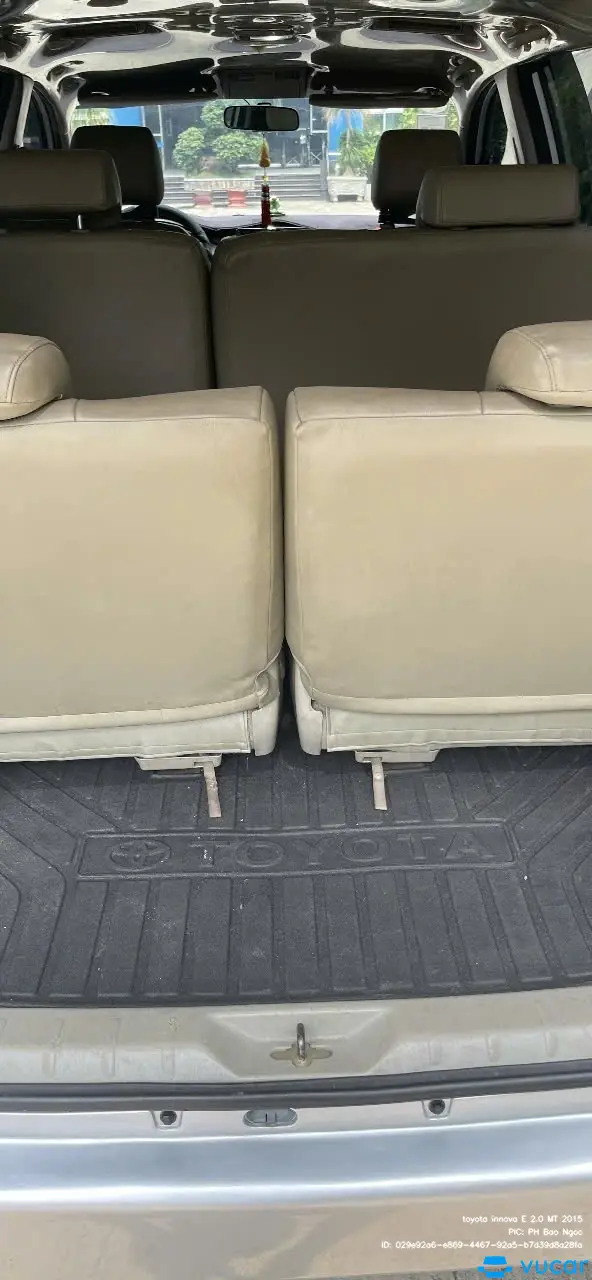 Toyota Innova 2.0 MT 2015 - Nội thất 1