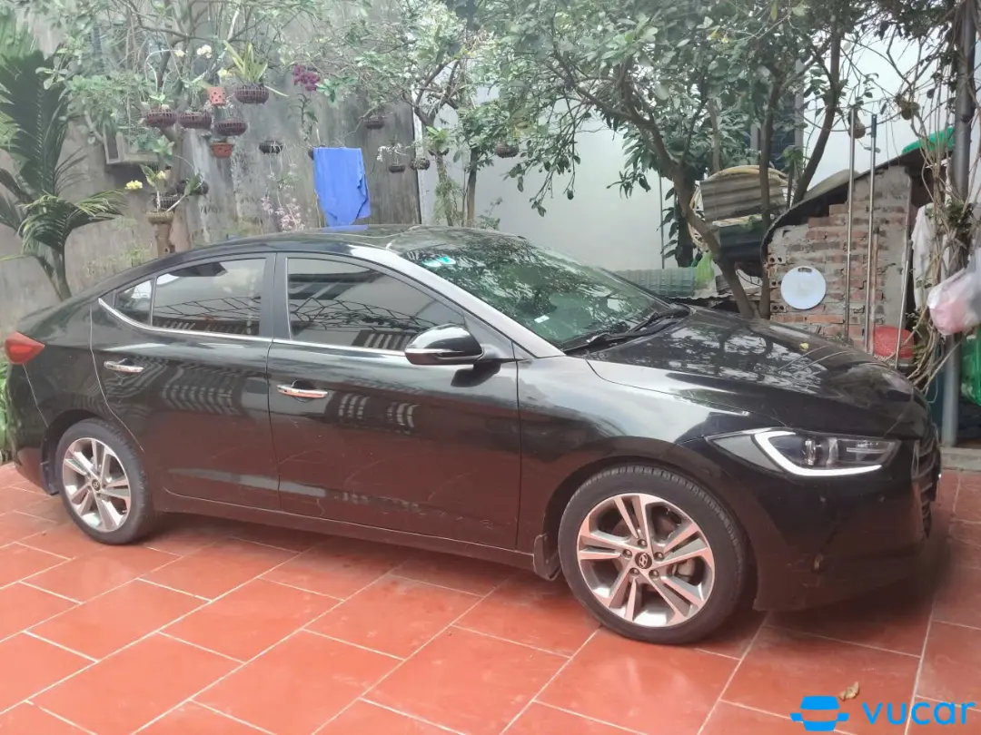 Elantra 2018 bản 2.0 màu đen xe chạy 5.9 vạn chuẩn N/A - Ngoại thất 4