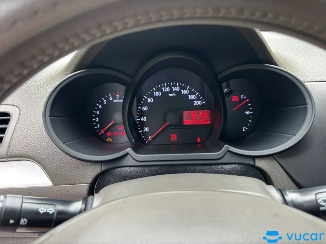 Kia Picanto S 1.25 AT 2012 - Nội thất 4