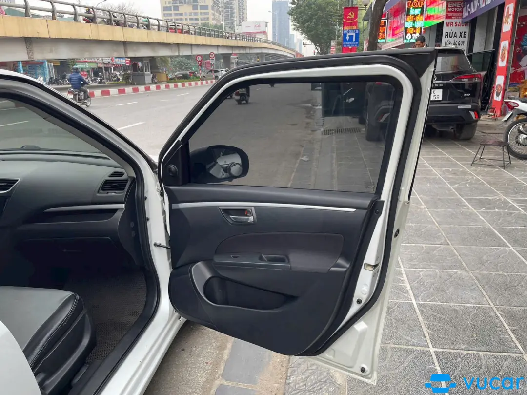 suzuki Swift 2015 - Nội thất 3