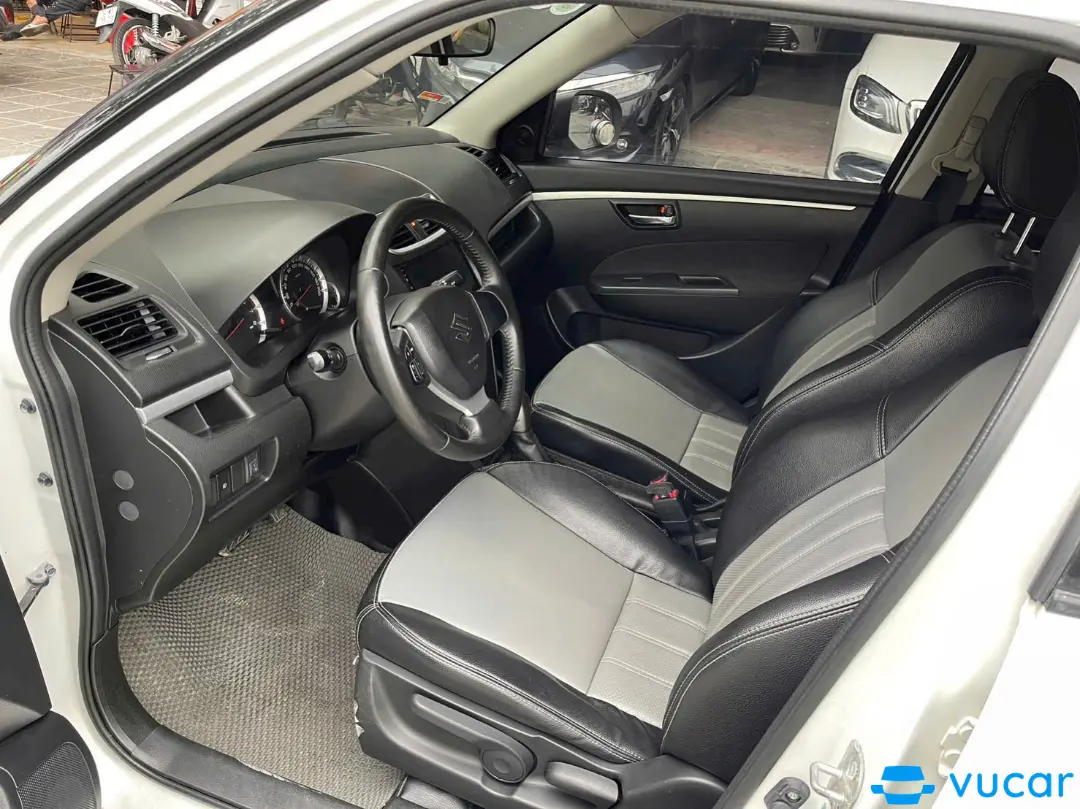 suzuki Swift 2015 - Nội thất 9