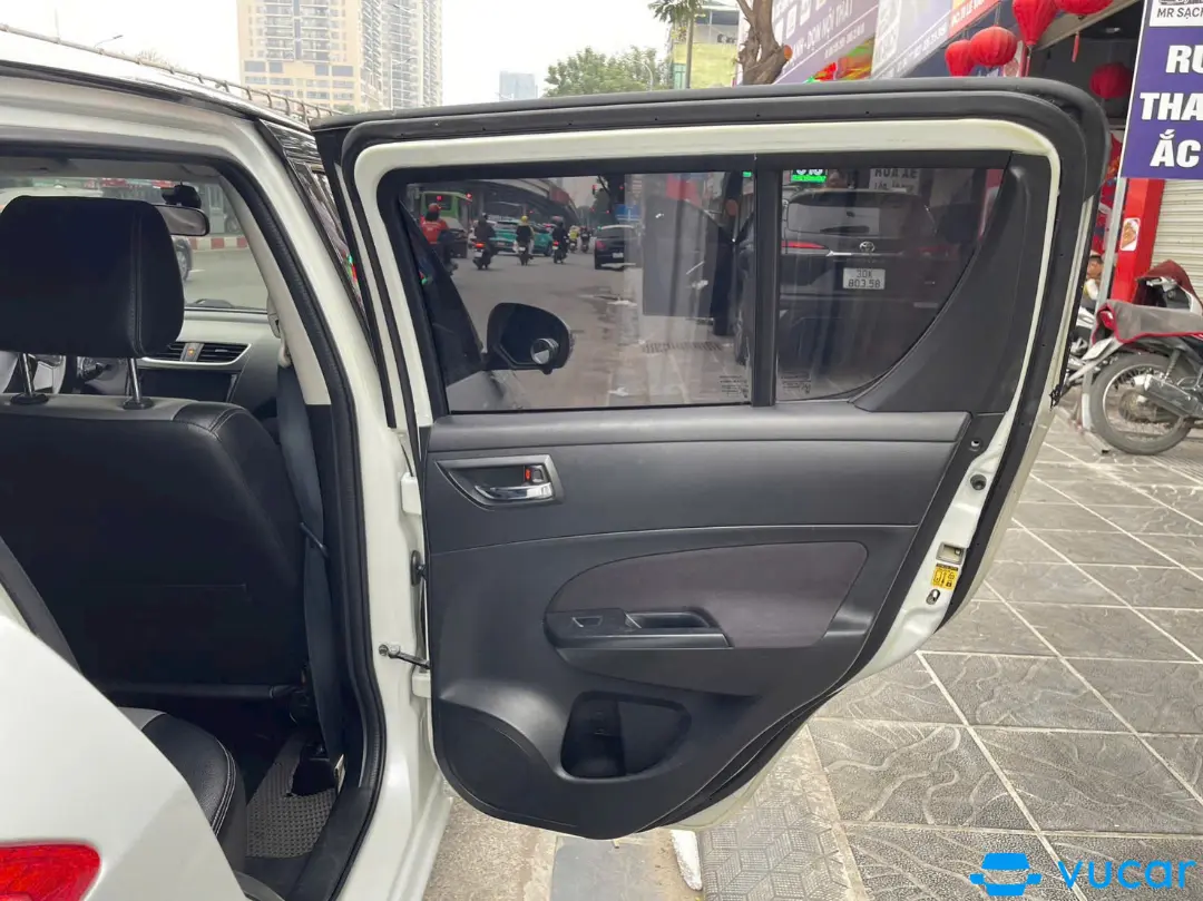 suzuki Swift 2015 - Nội thất 15