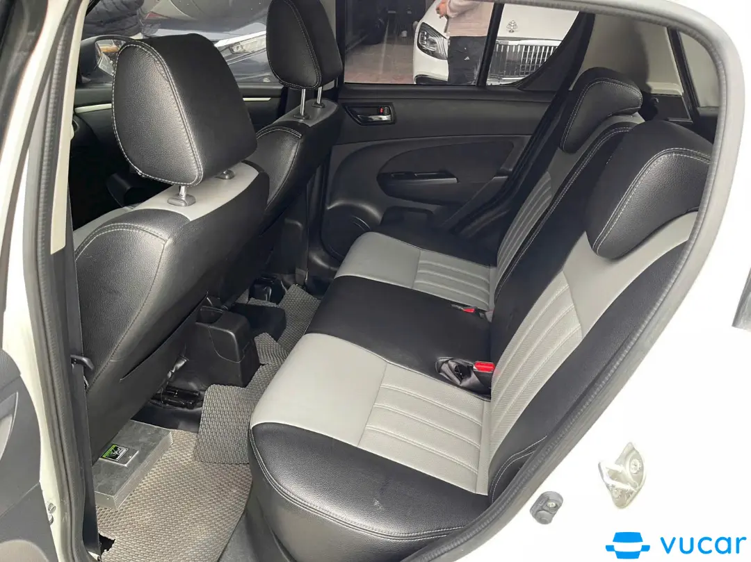 suzuki Swift 2015 - Nội thất 16