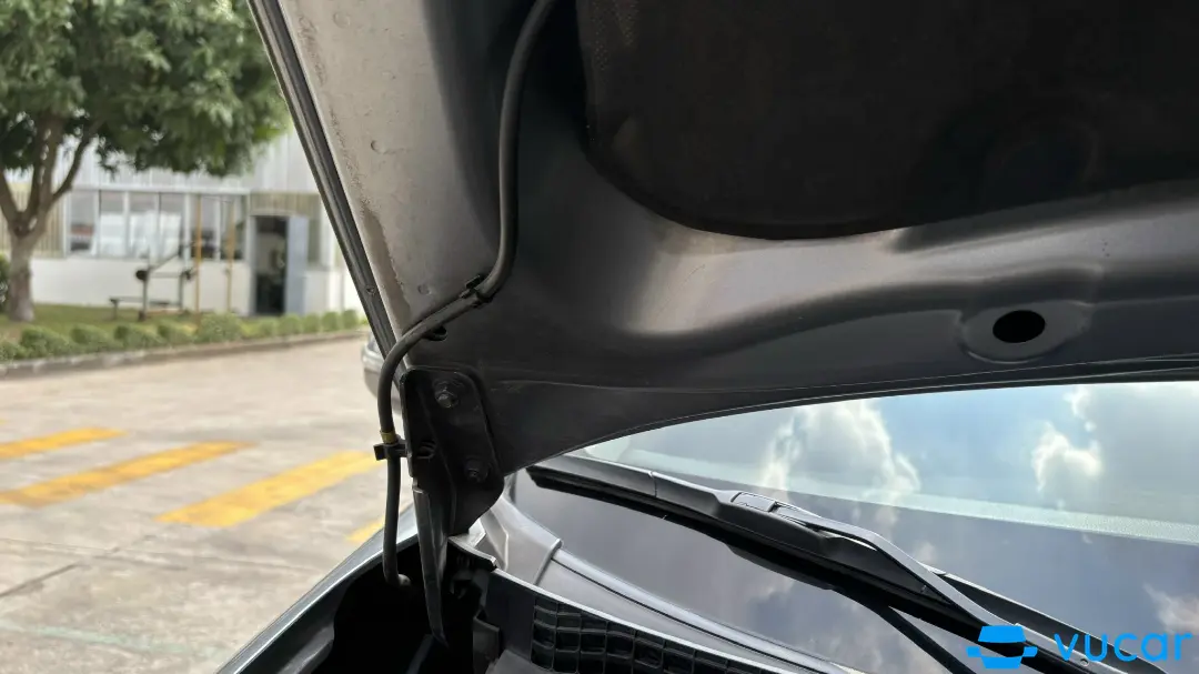 Mitsubishi Outlander 2.0 CVT 2019 - Khoang động cơ 3