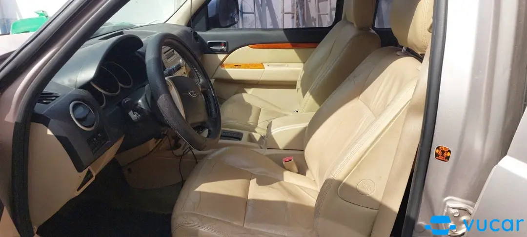 Ford Everest 4x2 AT 2010 - Nội thất 2