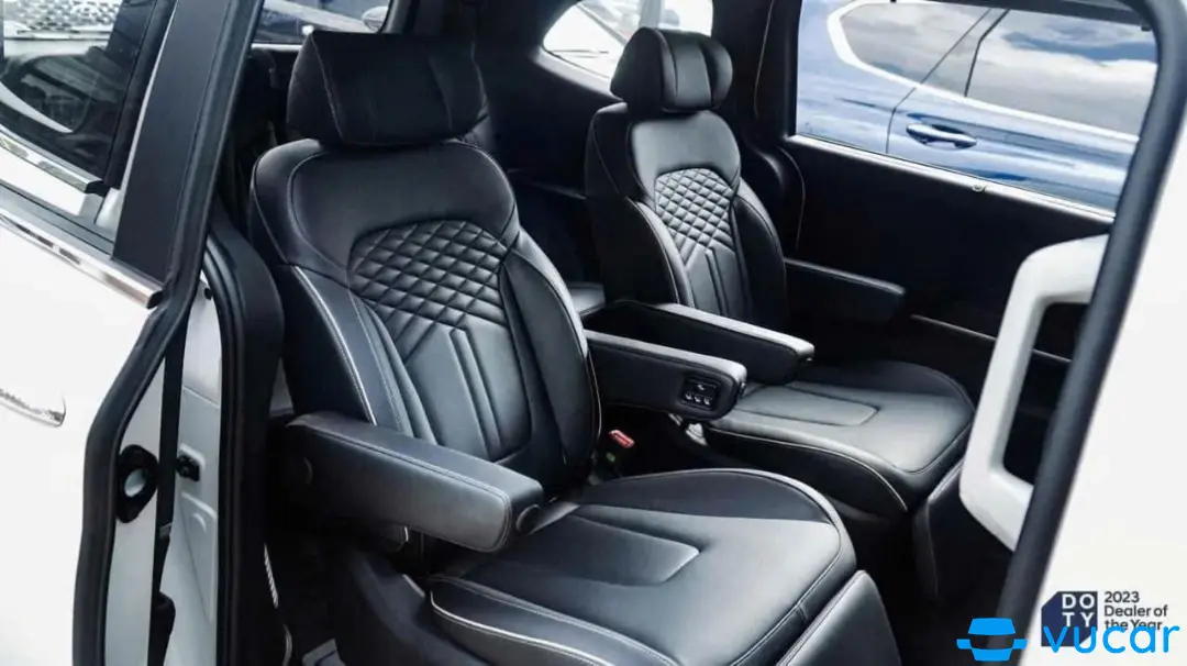Hyundai Custin Tiêu chuẩn 2024 - Nội thất 3