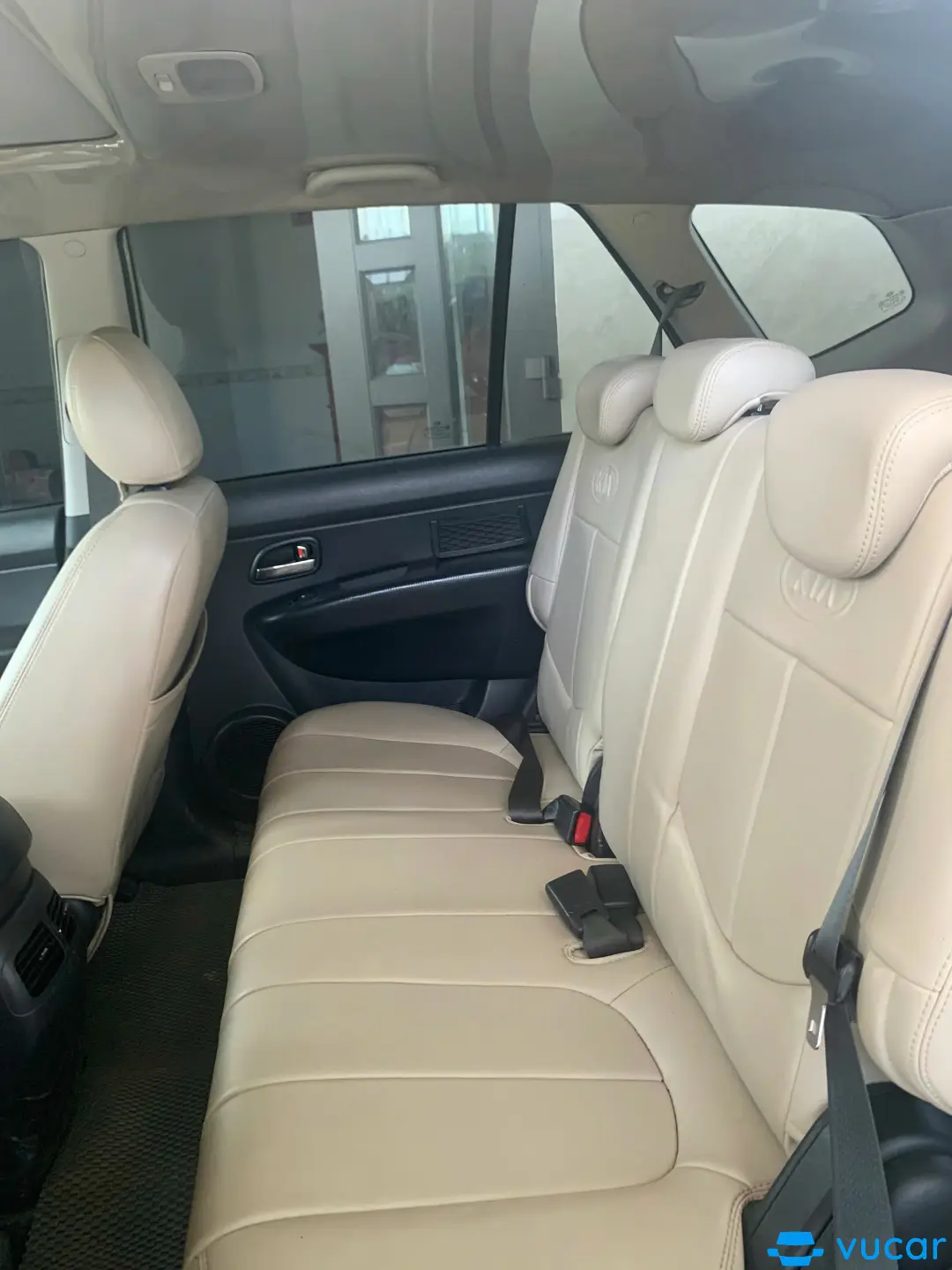 Kia Carens 2.0 MT 2011 - Nội thất 3