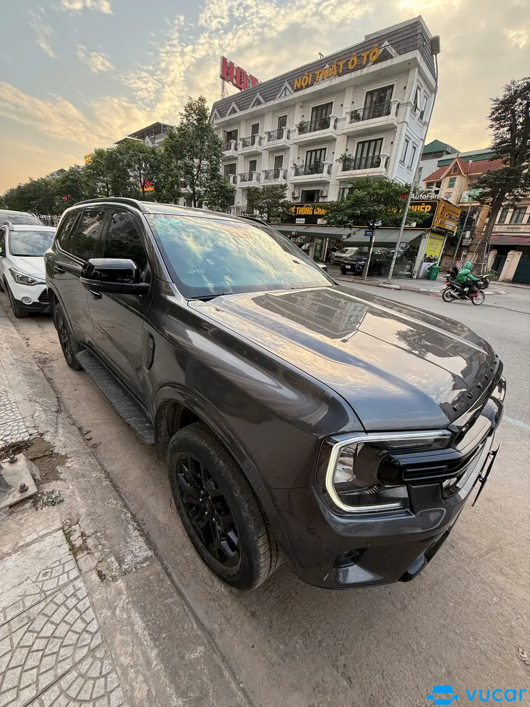 Ảnh xe Ford Everest Sport 2.0L 4x2 AT 2023