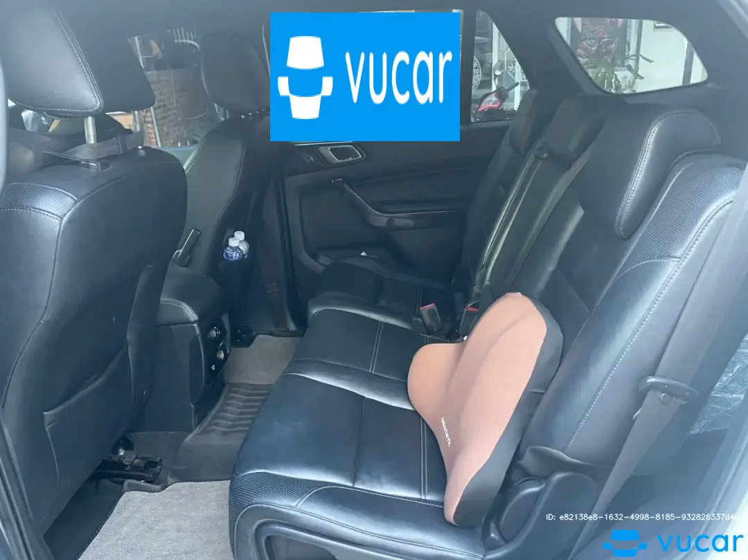 Ảnh xe Ford Everest Titanium 2.0L 4x2 AT 2019 - ảnh 5