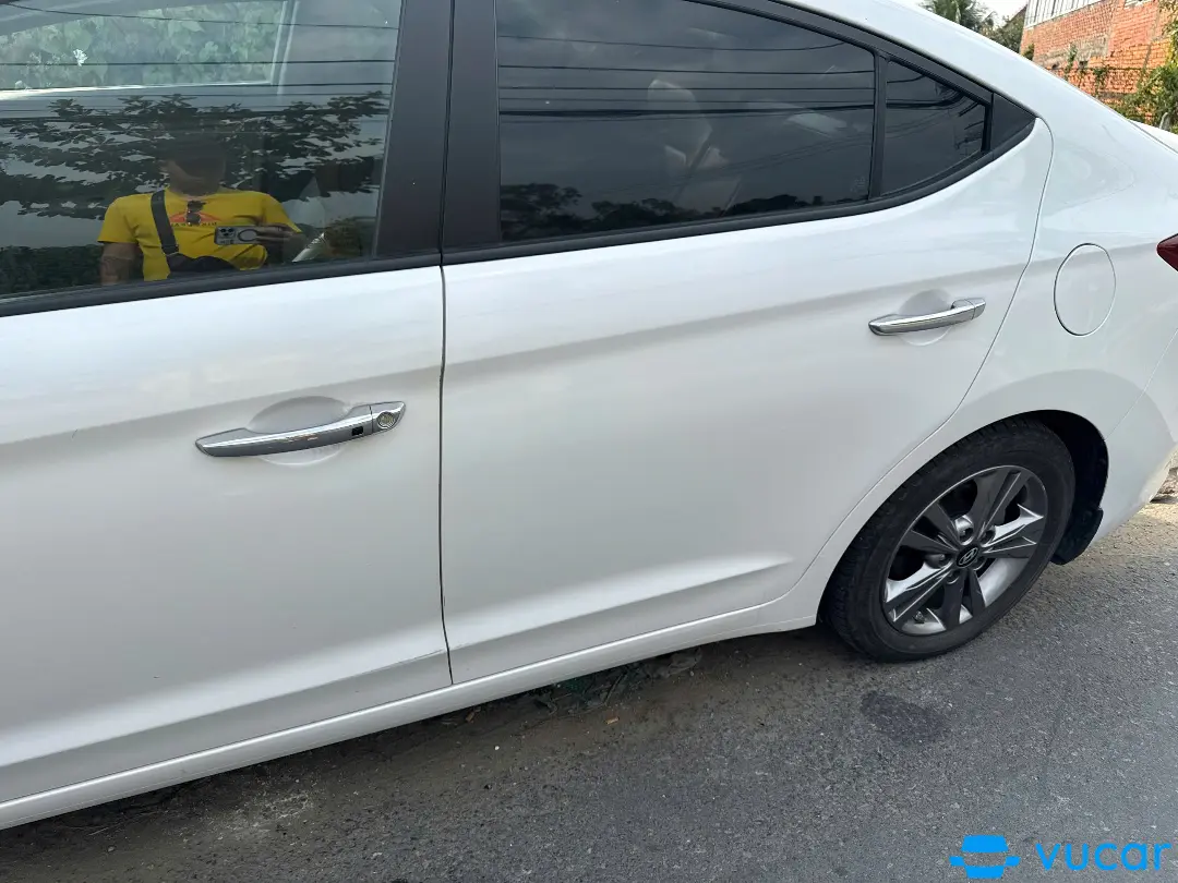 Elantra 1.6 AT 2018 - Ngoại thất 13