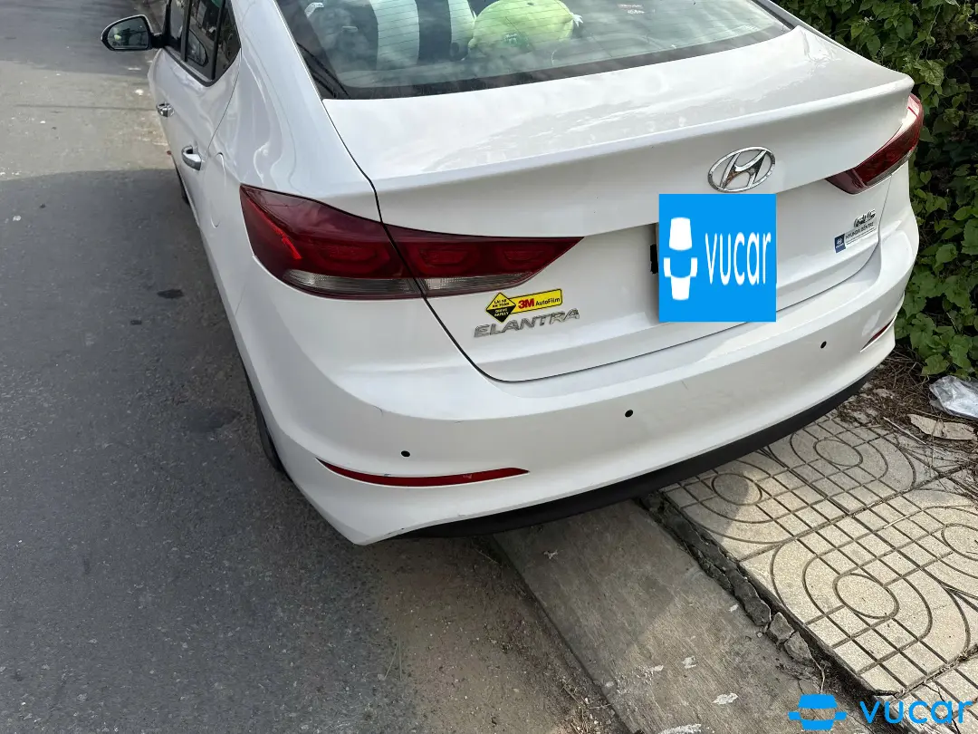 Elantra 1.6 AT 2018 - Ngoại thất 4