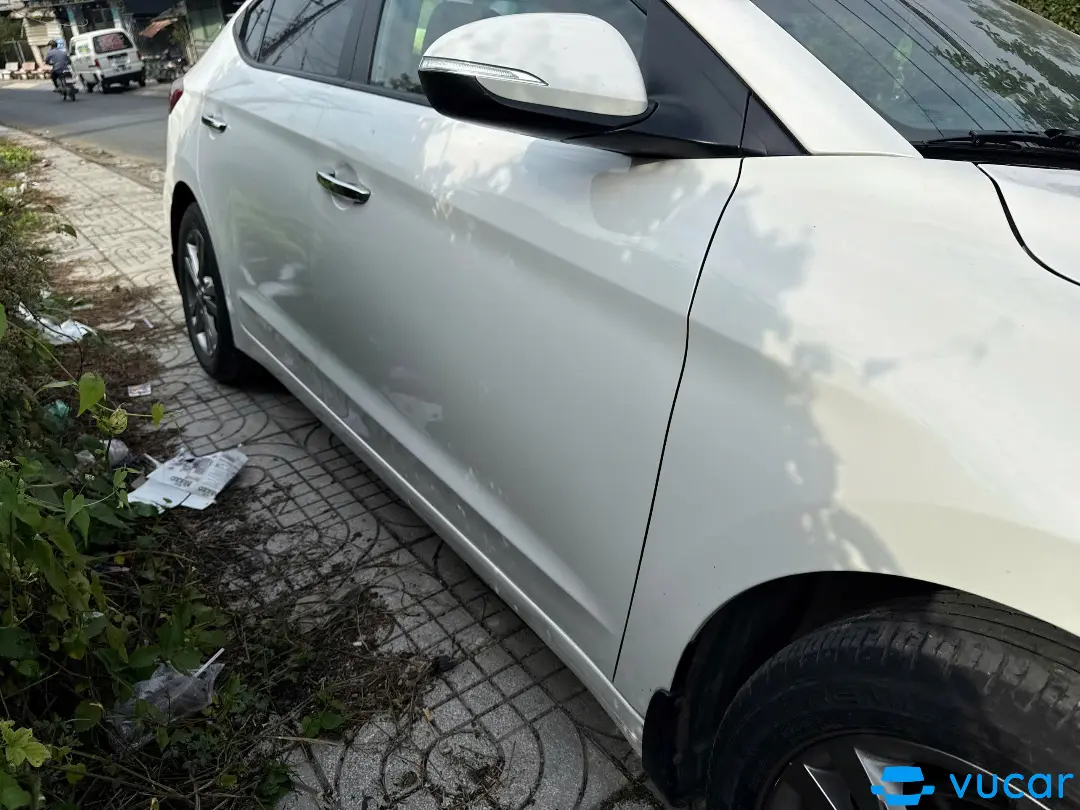 Elantra 1.6 AT 2018 - Ngoại thất 7