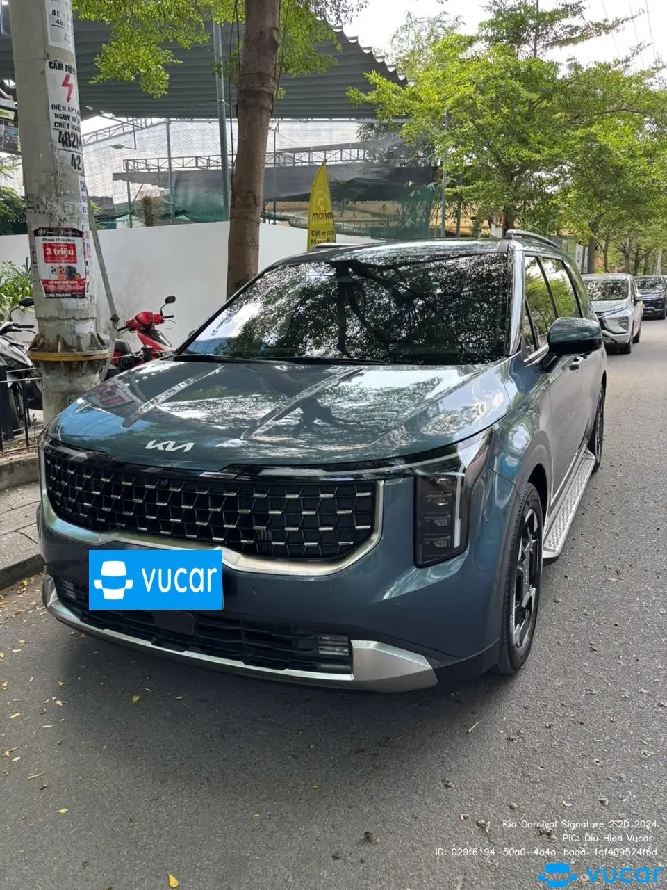 Kia Carnival Signature 2.2D 2024