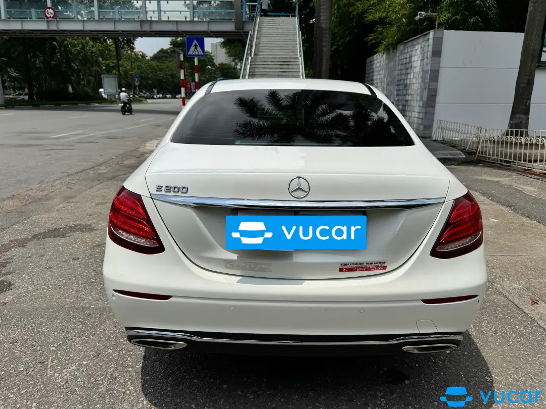 Mercedes E class E200 2018 - Ngoại thất 6