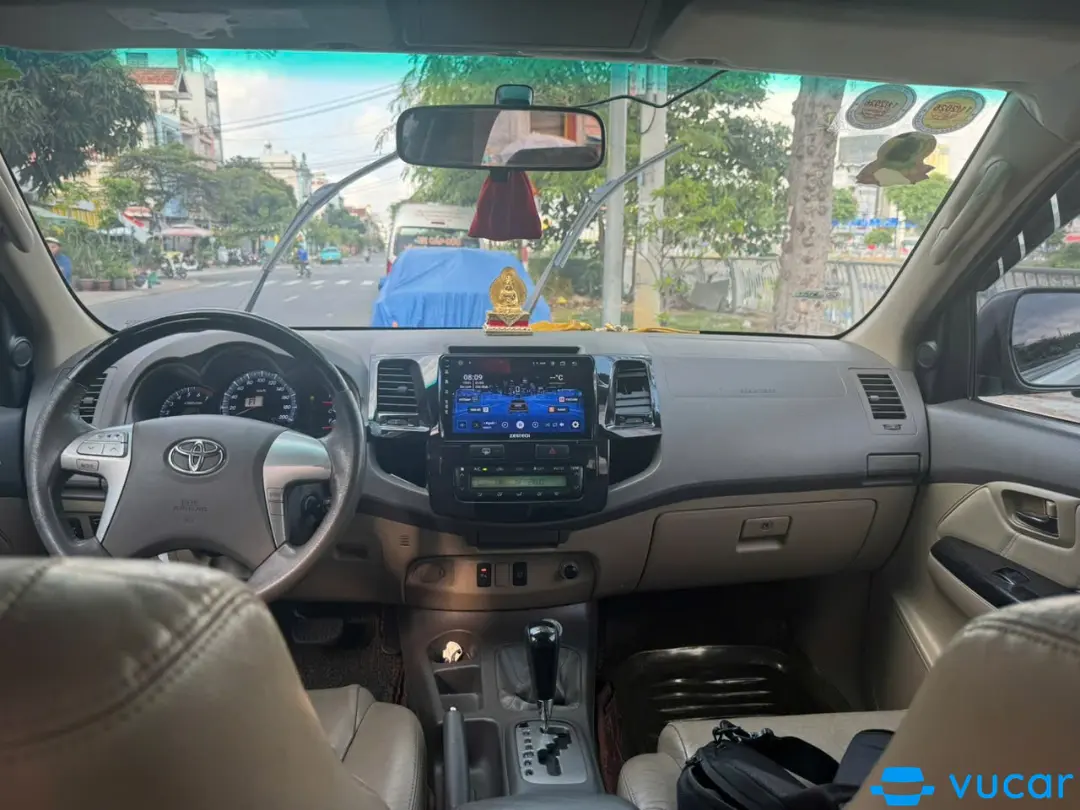 Toyota Fortuner Xăng 2 cầu 2013  - Nội thất 2