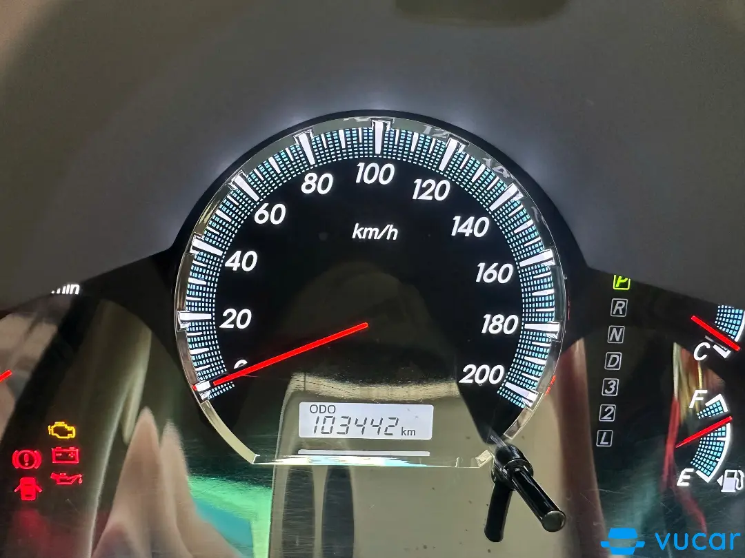 Toyota Fortuner AT 2.7V 1 cầu 2013  - Nội thất 1
