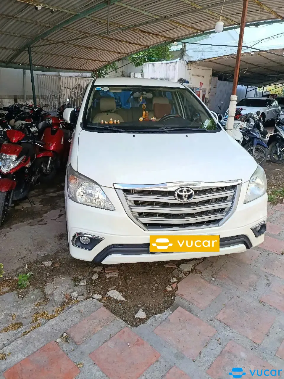 Toyota Innova 2.0G 2016 - Ngoại thất 6