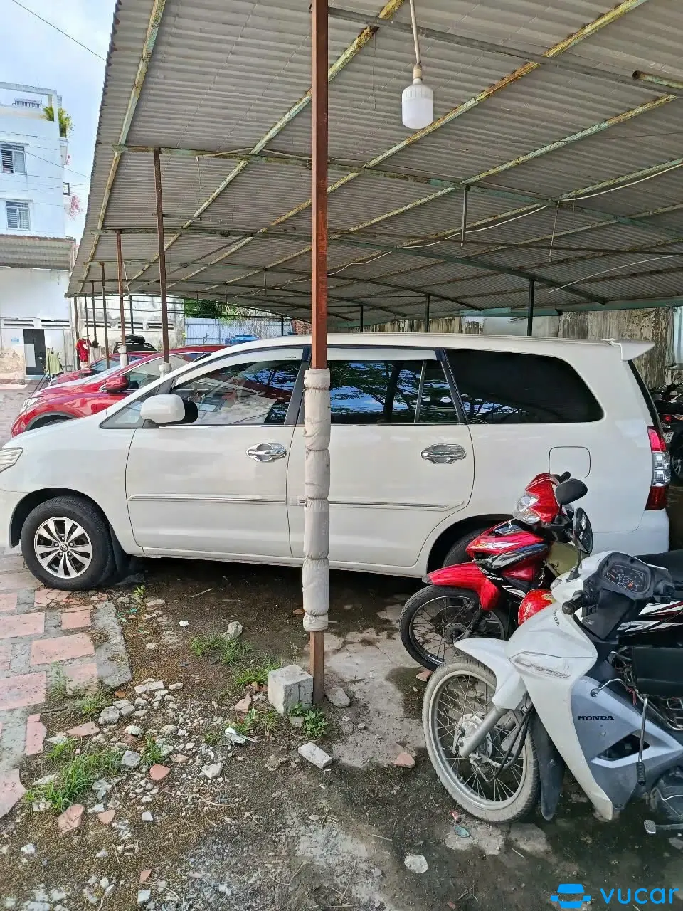 Toyota Innova 2.0G 2016 - Ngoại thất 5