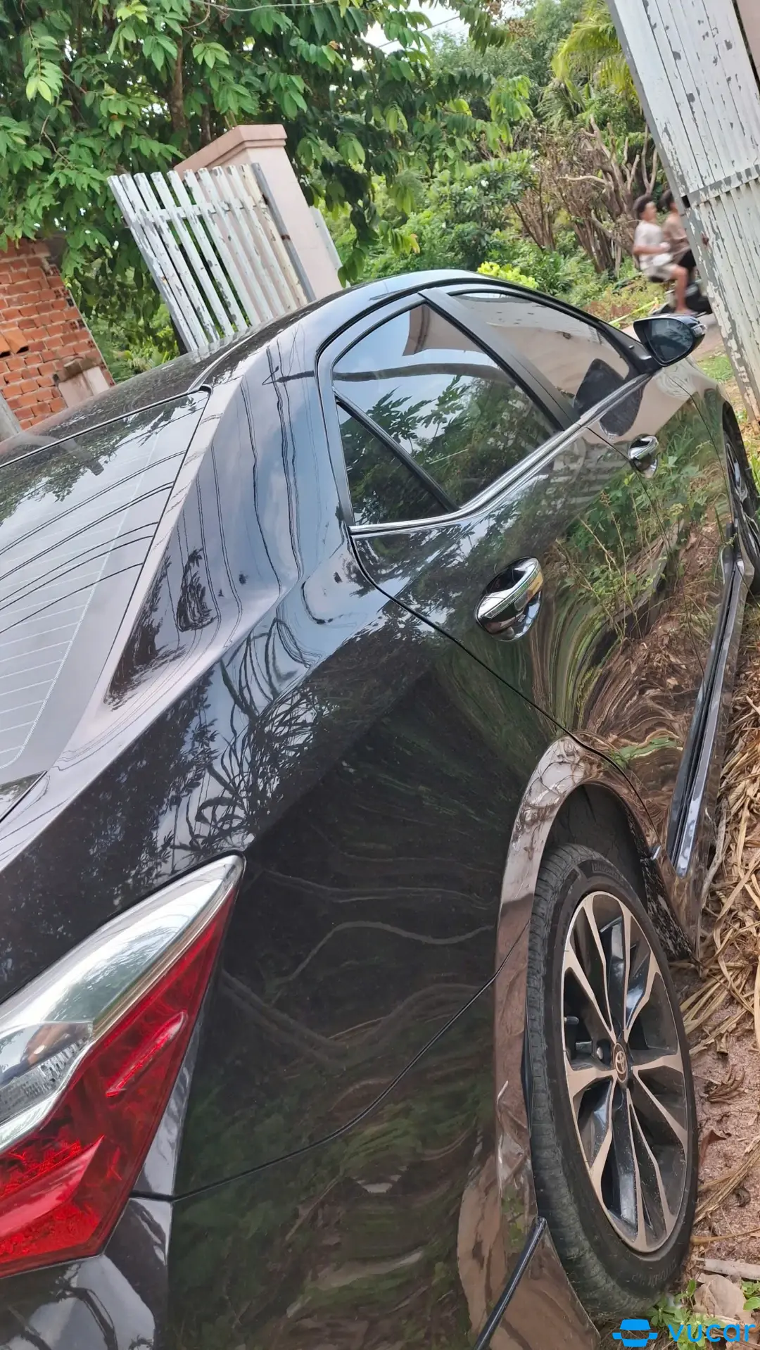 Toyota Corolla altis 1.8G AT 2020 - Ngoại thất 6