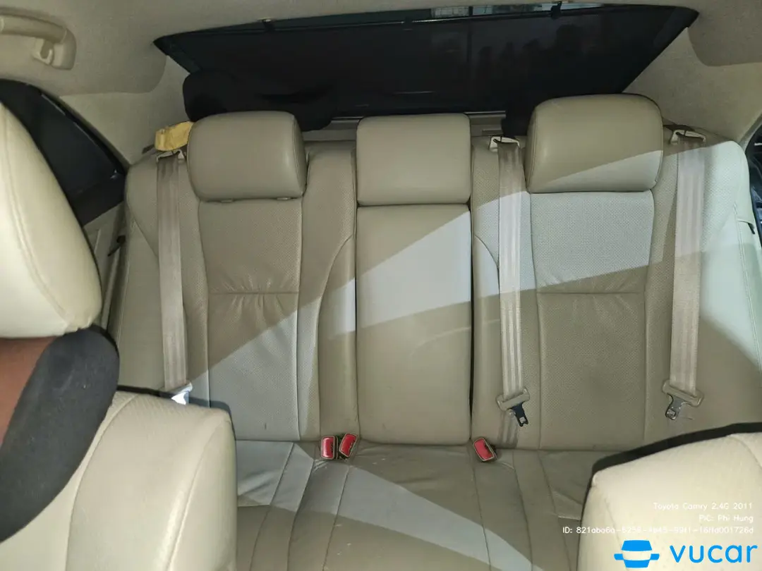 Toyota Camry 2.4G 2011 - Nội thất 5