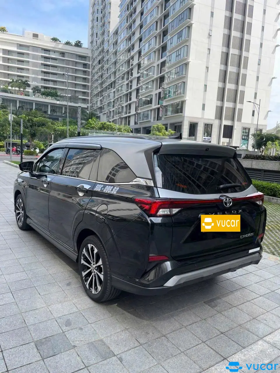 Toyota Veloz Cross Top 1.5 CVT 2022 - Ngoại thất 4