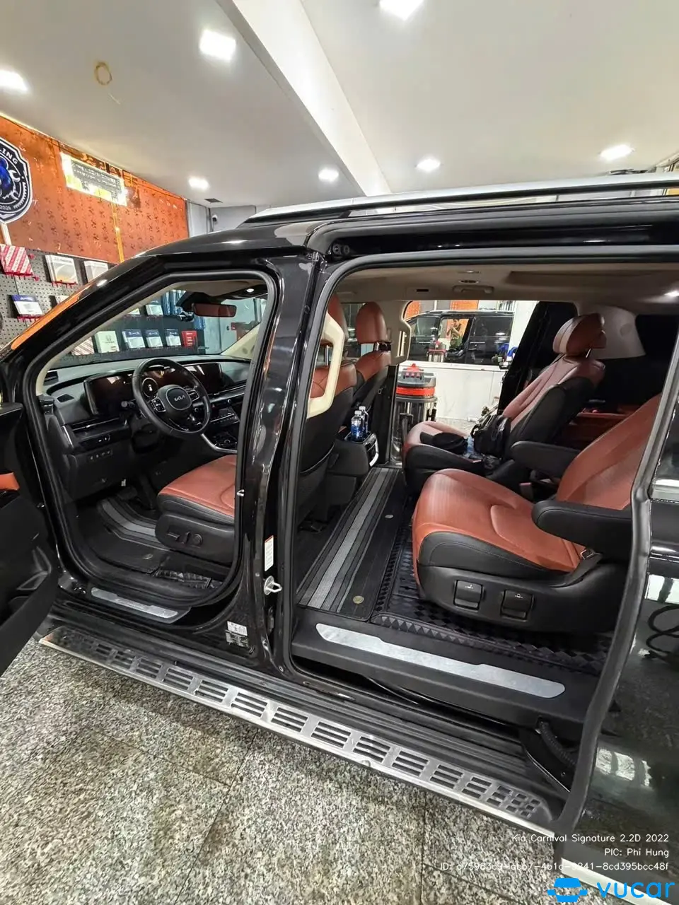 Kia Carnival Signature 2.2D 2022 - Nội thất 2