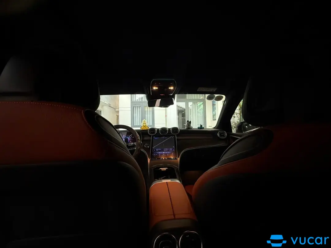 Mercedes Glc 300 4Matic 2023 5000km - Nội thất 13