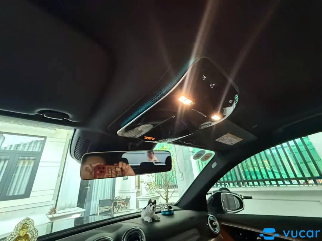 Mercedes Glc 300 4Matic 2023 5000km - Nội thất 15