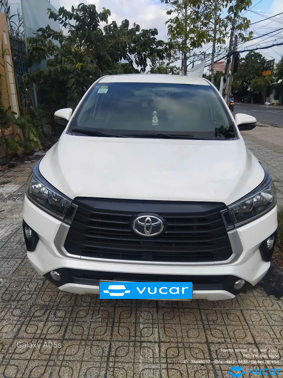 Toyota Innova E số sàn 2021 - Ngoại thất 1