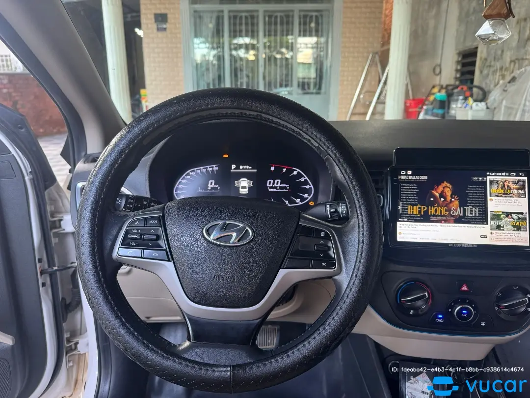 Hyundai Accent STD 2023 - Nội thất 16