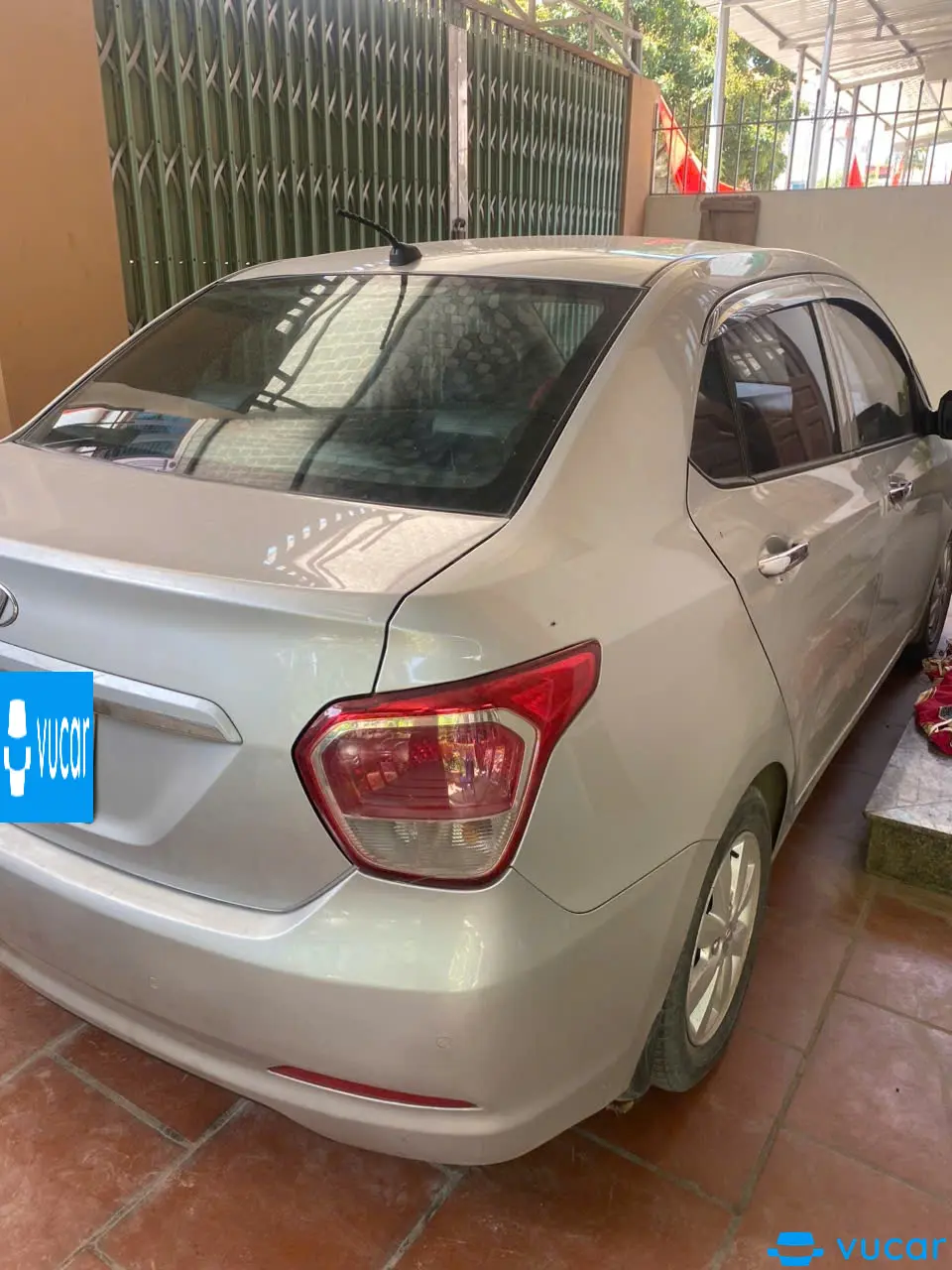 I10