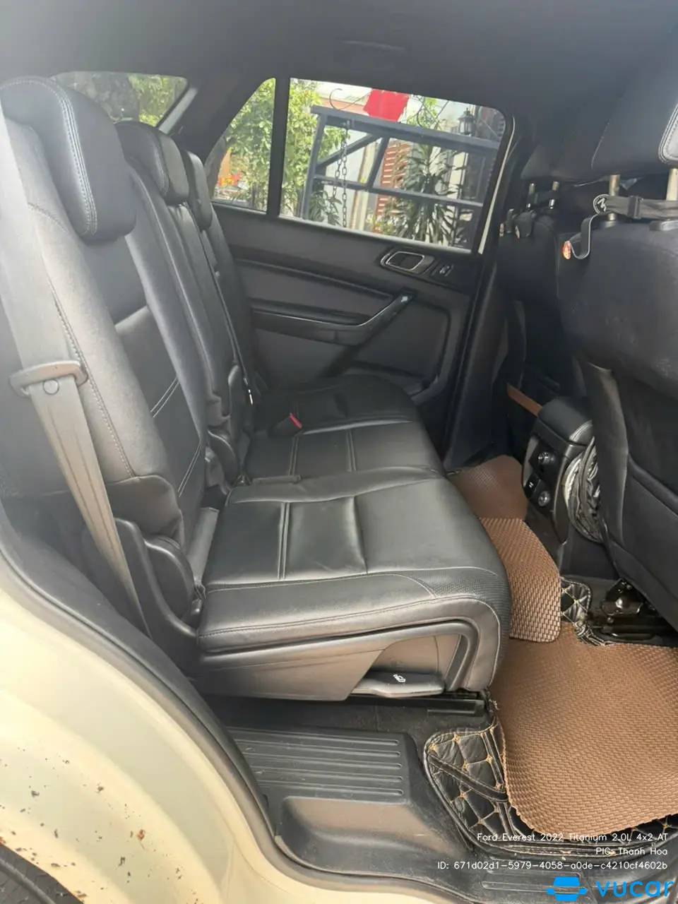 Ford Everest 2022 Titanium 2.0L 4x2 AT - Nội thất 1
