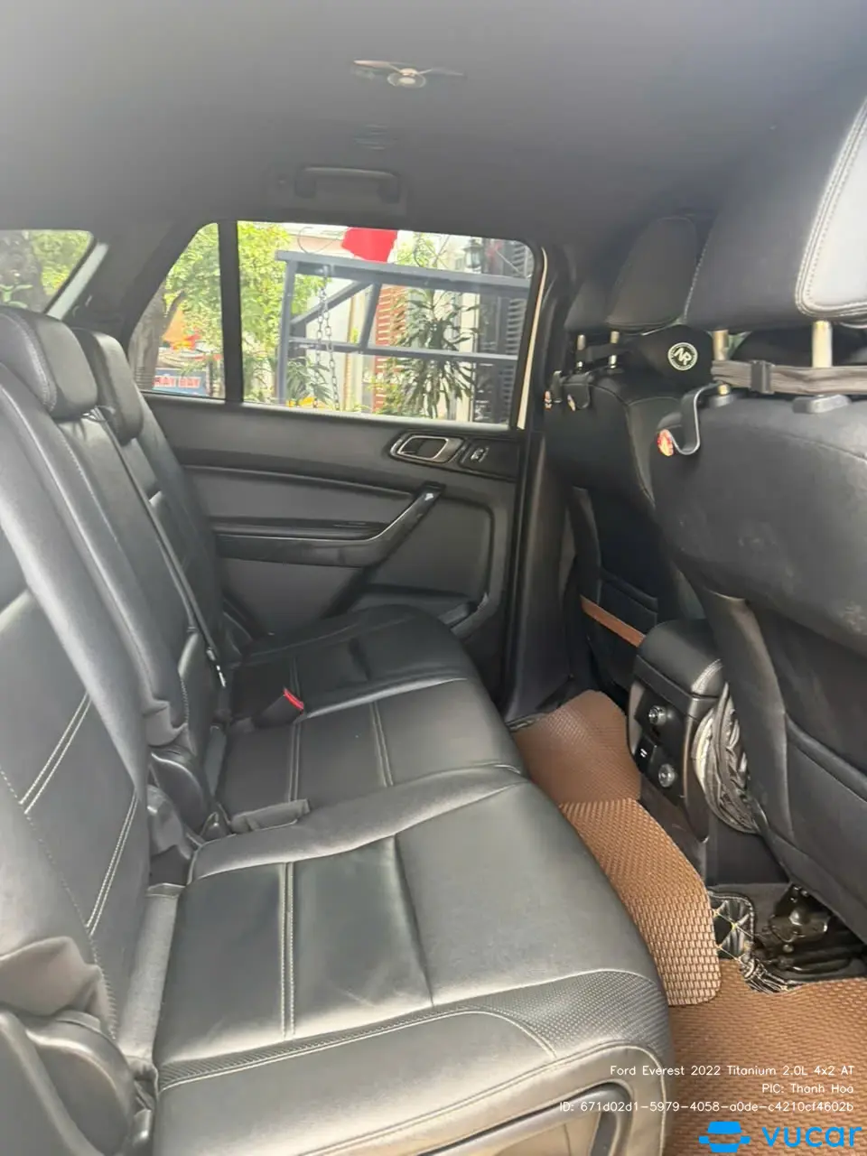 Ford Everest 2022 Titanium 2.0L 4x2 AT - Nội thất 2
