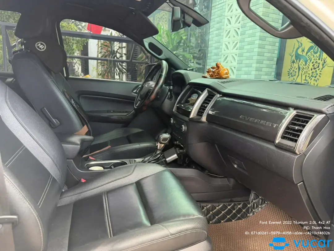 Ford Everest 2022 Titanium 2.0L 4x2 AT - Nội thất 5