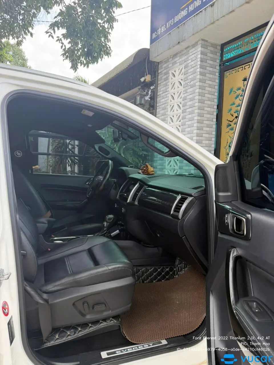 Ford Everest 2022 Titanium 2.0L 4x2 AT - Nội thất 8