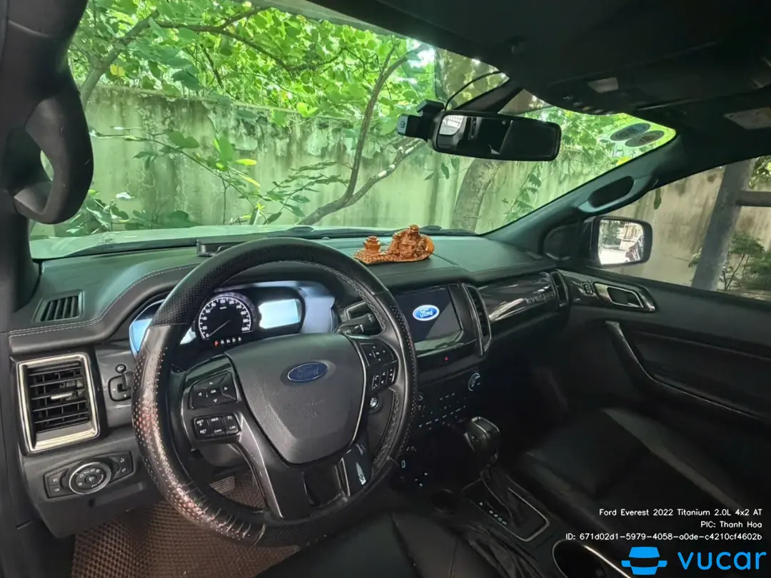 Ford Everest 2022 Titanium 2.0L 4x2 AT - Nội thất 9