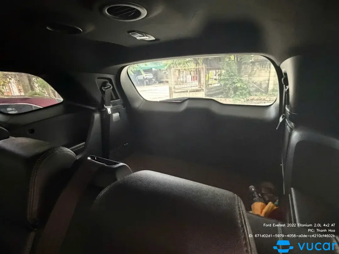 Ford Everest 2022 Titanium 2.0L 4x2 AT - Nội thất 15