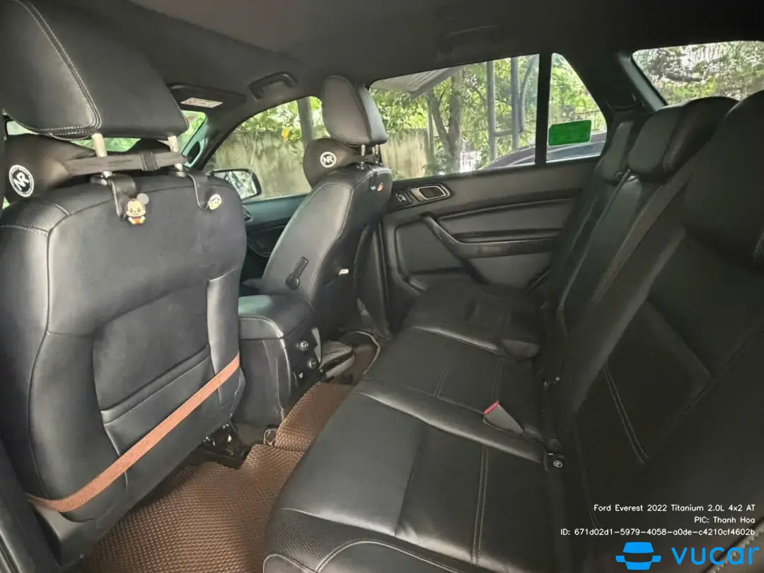 Ford Everest 2022 Titanium 2.0L 4x2 AT - Nội thất 16