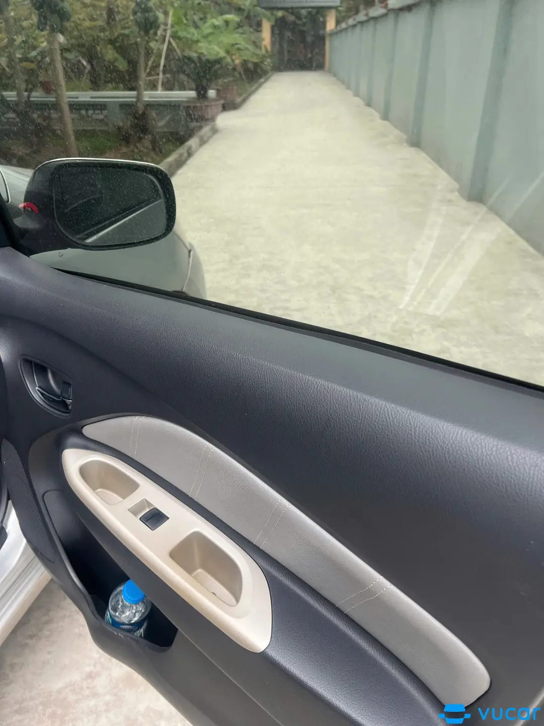 Toyota yaris - Nội thất 2